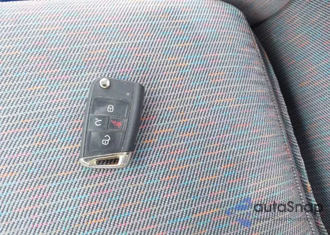 2019 Volkswagen Tiguan 2.0T Se/2.0T Sel/2.0T Sel R-Line/2.0T Sel R-Line Black from USA, damaged, VIN 3VV2B7AX6KM035425